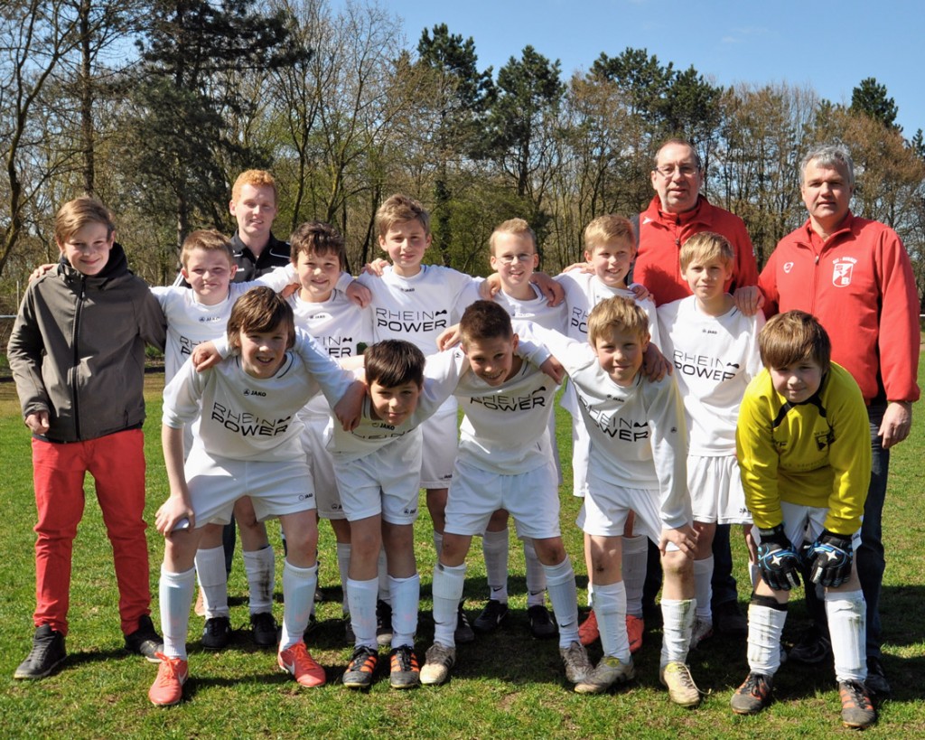 Mannschaftsfoto D1-Junioren Saison 2013 - Rückrunde